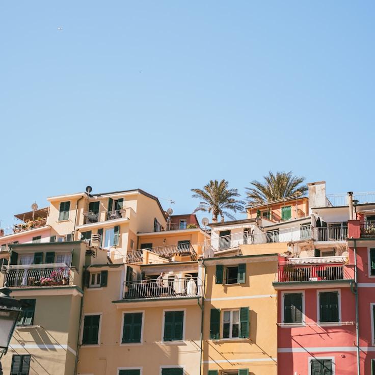 Family terraces and cafés for calm evenings in Milan